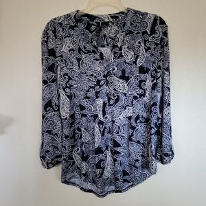 New Direction Pretty Womens top. Size PM